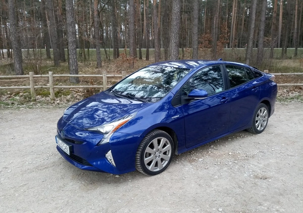 Toyota Prius cena 53500 przebieg: 263500, rok produkcji 2016 z Skierniewice małe 232